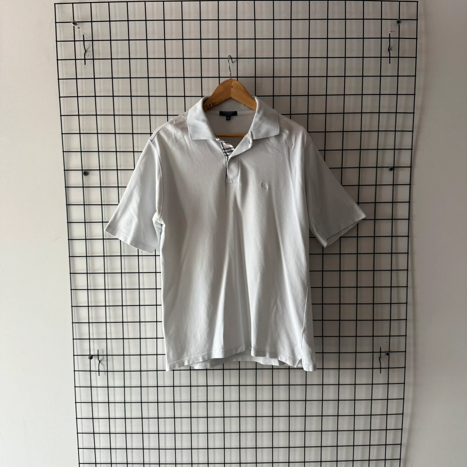 Burberry Koszulka Polo Biala z Haftem Polowka Elegancka