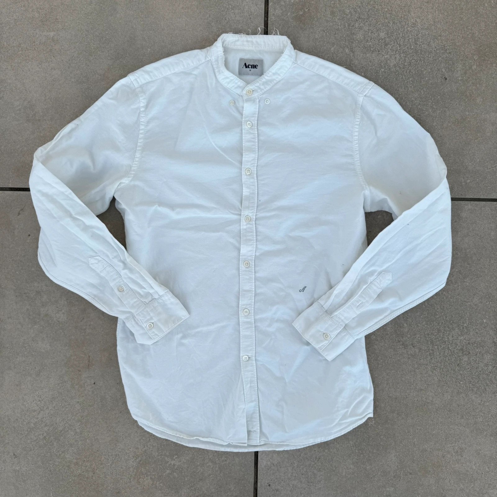 Acne Studios Koszula Thrashed Biała L Vintage Streetwear - widok ogólny przód vintage