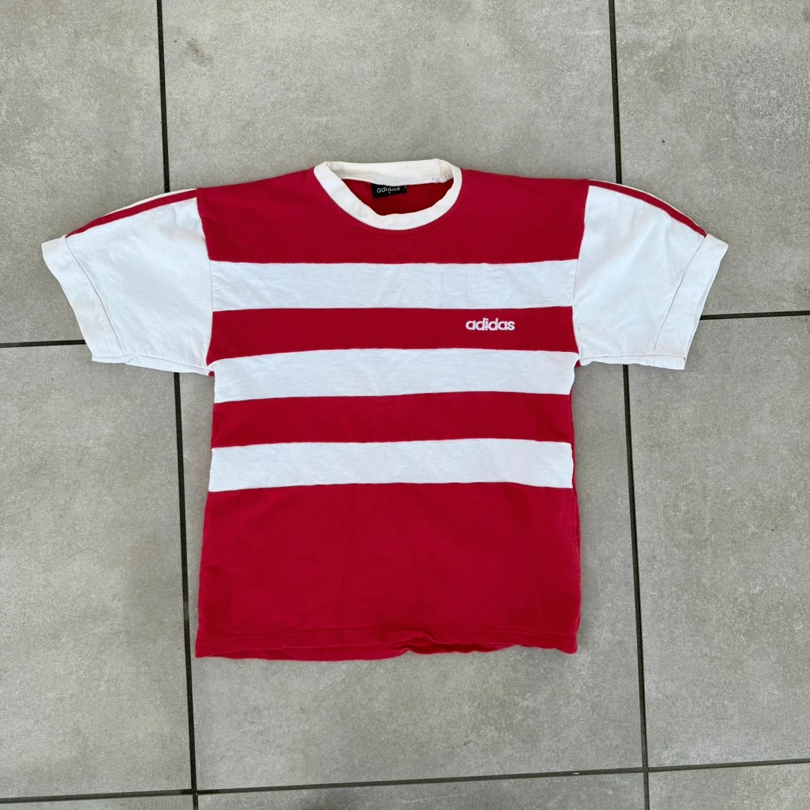 Adidas Koszulka w Paski Boxy Fit L Vintage Streetwear - widok ogólny przód vintage