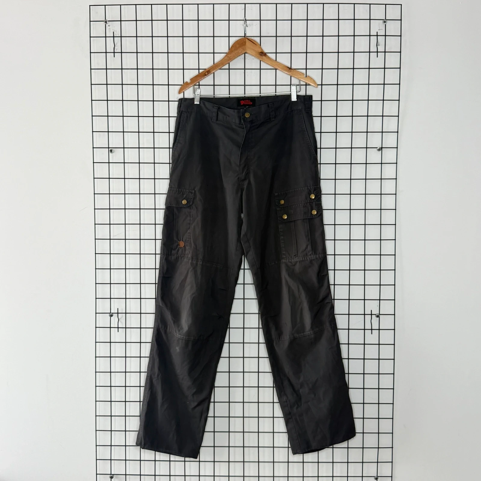 Fjällräven Spodnie Cargo XL Vintage Retro Streetwear - widok ogólny przód vintage