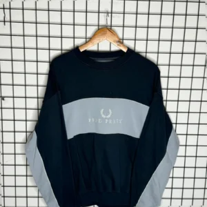 Fred Perry Bluza Crewneck Logo L Vintage Streetwear Niebieska - zdjęcie 4