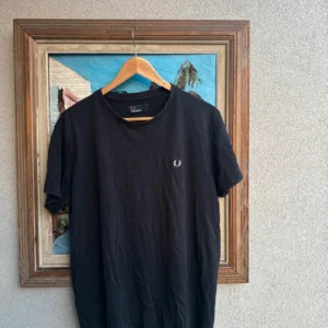 Fred Perry Koszulka Czarna Logo Haft XL Vintage Streetwear - zdjęcie 3