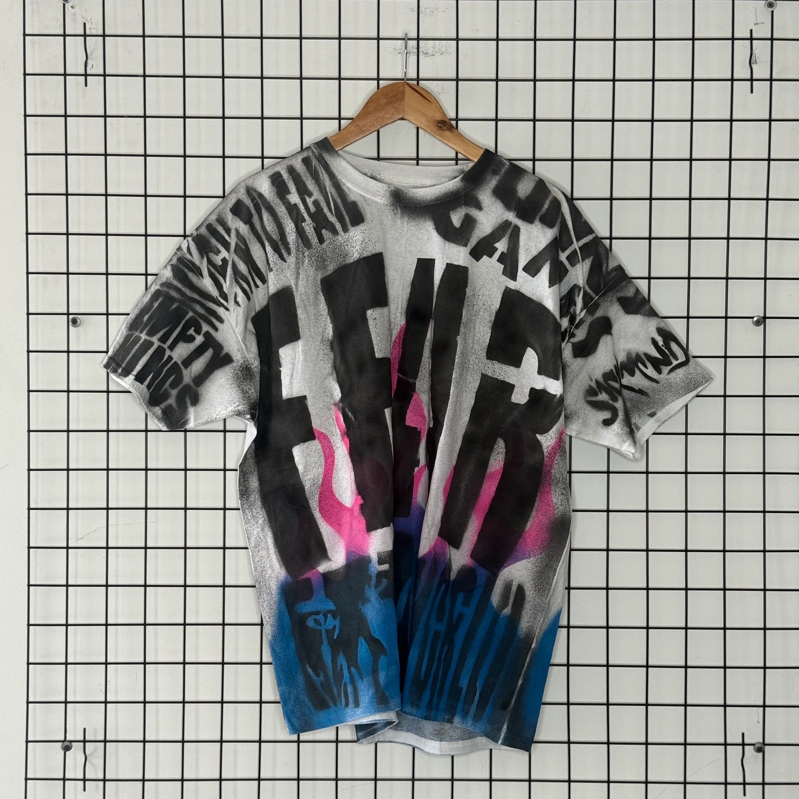 Graphic Tee Koszulka Custom Opium XL Vintage Streetwear - widok ogólny przód vintage