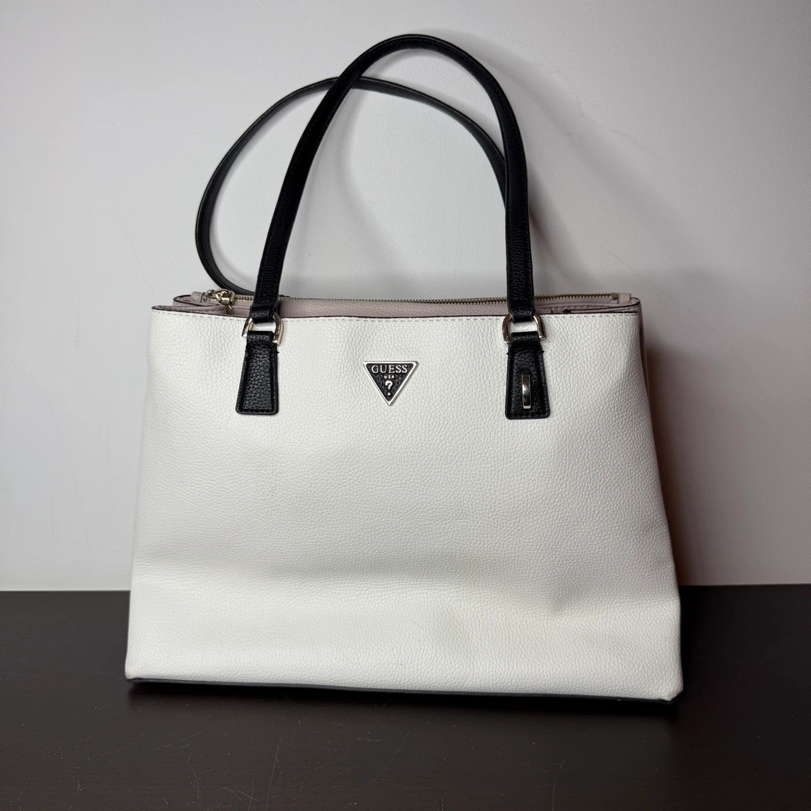 Guess Torba Skórzana Biała Na Ramię Vintage Streetwear - widok ogólny przód vintage