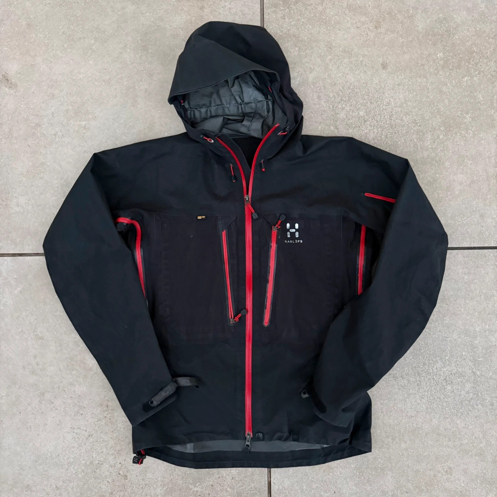 Haglöfs Kurtka Gore-Tex Outdoor L Vintage Streetwear - widok ogólny przód vintage