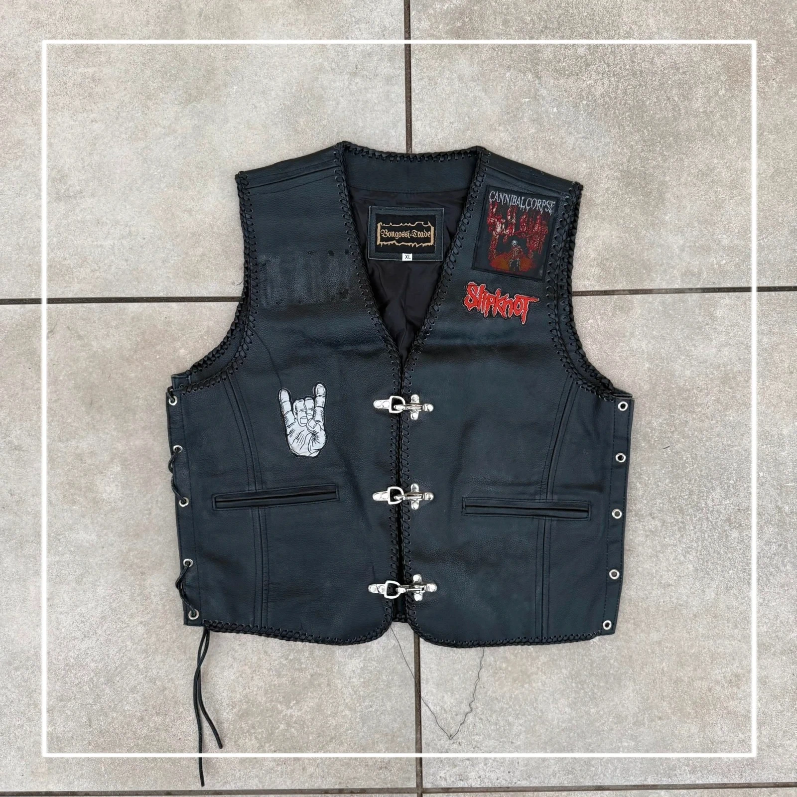 Metal Kamizelka Skórzana Rock Naszywki XXL Vintage - widok ogólny przód vintage