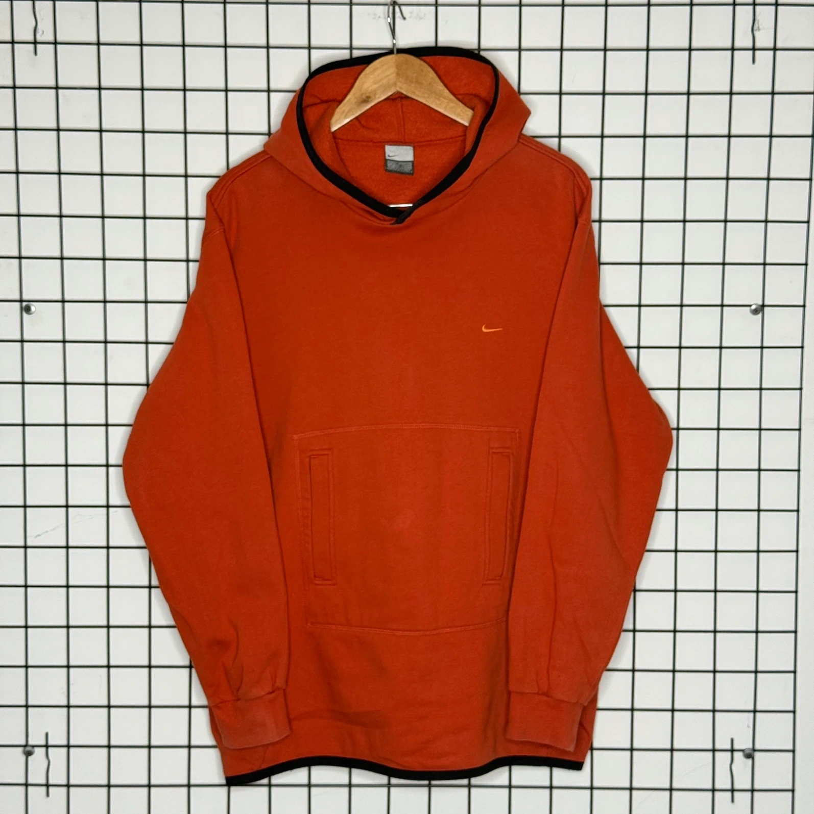 Nike Bluza z Kapturem Pomarańczowa XXL Vintage Streetwear - widok ogólny przód vintage