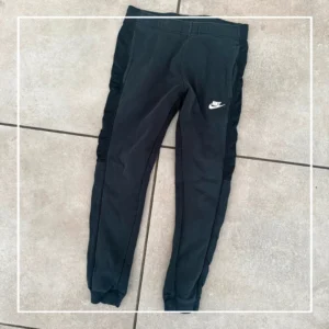 Nike Spodnie Dresowe Slim M Vintage Streetwear Czarny - zdjęcie 3