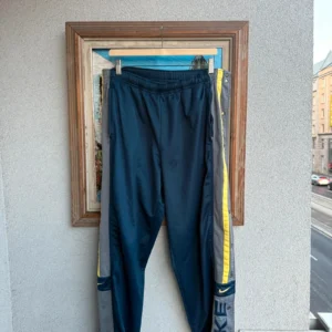 Nike Spodnie Trackpants Granatowe XL Vintage Streetwear - zdjęcie 3