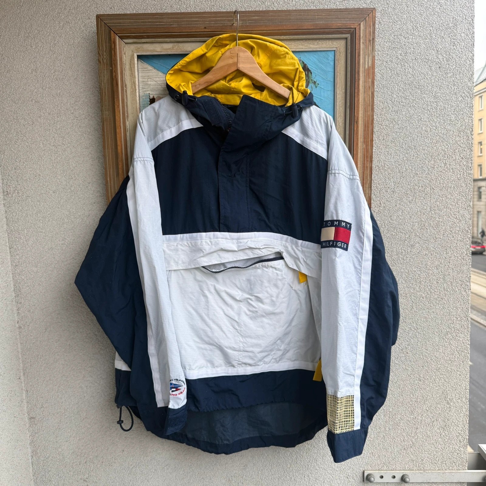Tommy Hilfiger Sailing Anorak Retro L Vintage Streetwear - widok ogólny przód vintage