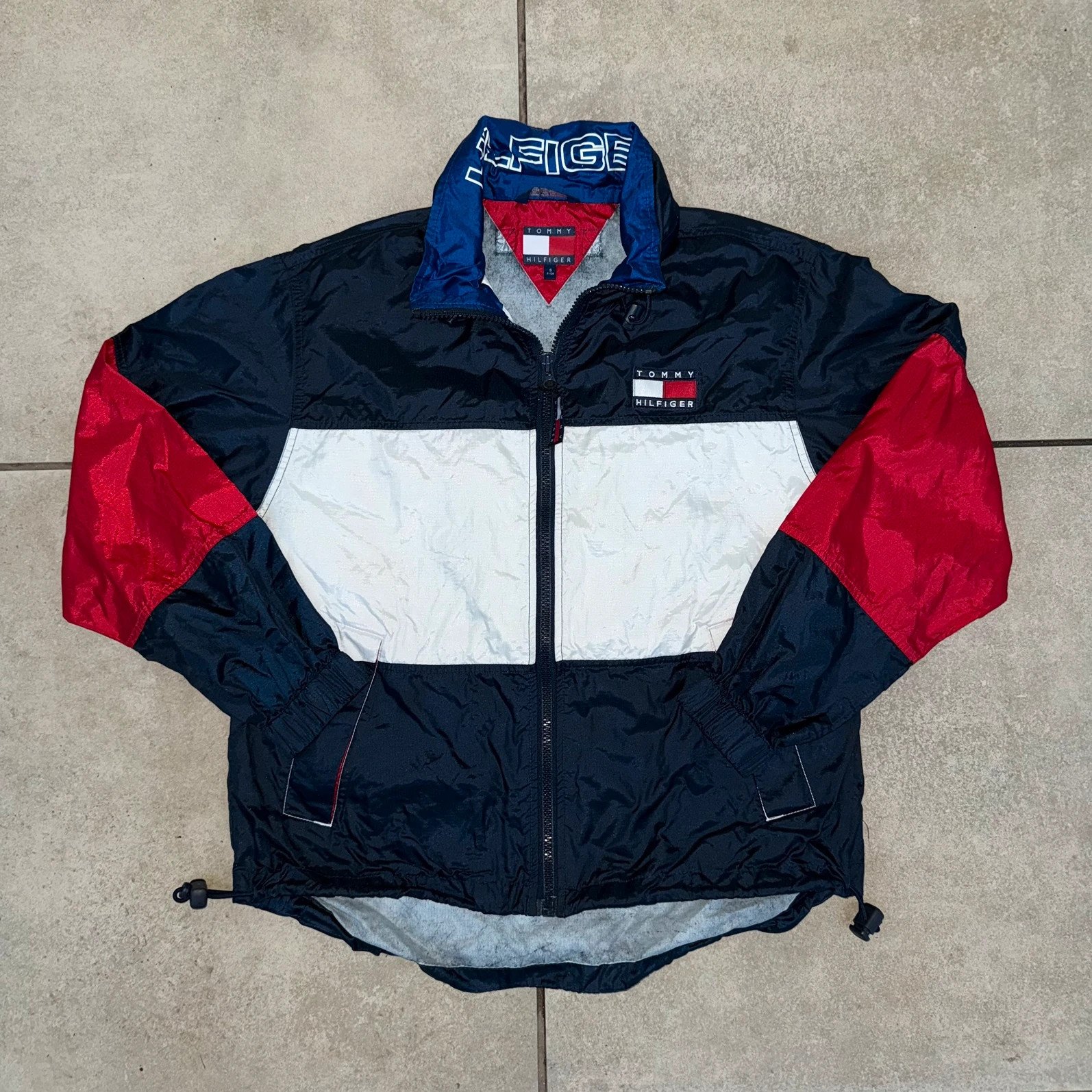 Tommy Hilfiger Wiatrówka Big Logo Retro L Vintage Streetwear - widok ogólny przód vintage
