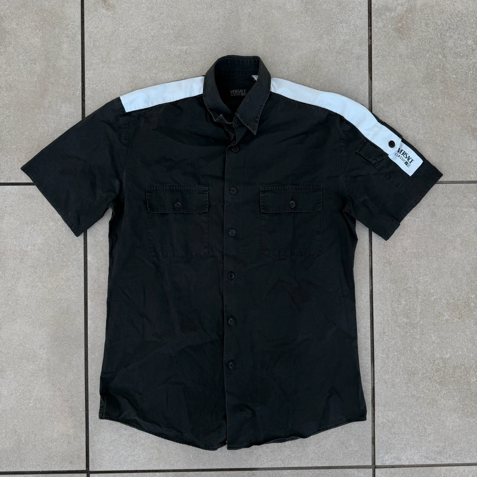 Versace Koszula Krótki Rękaw XL Vintage Streetwear - widok ogólny przód vintage