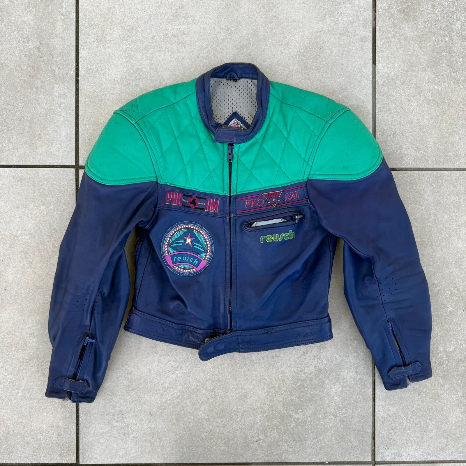 Vintage Love Kurtka Motocyklowa Skóra Cropped L Vintage Retro - widok ogólny przód vintage