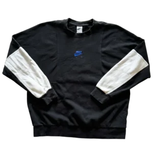 Nike Bluza Crewneck Czarna Haft L Vintage Streetwear - widok ogólny przód vintage