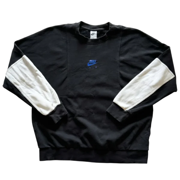 Nike Bluza Crewneck Czarna Haft L Vintage Streetwear - widok ogólny przód vintage